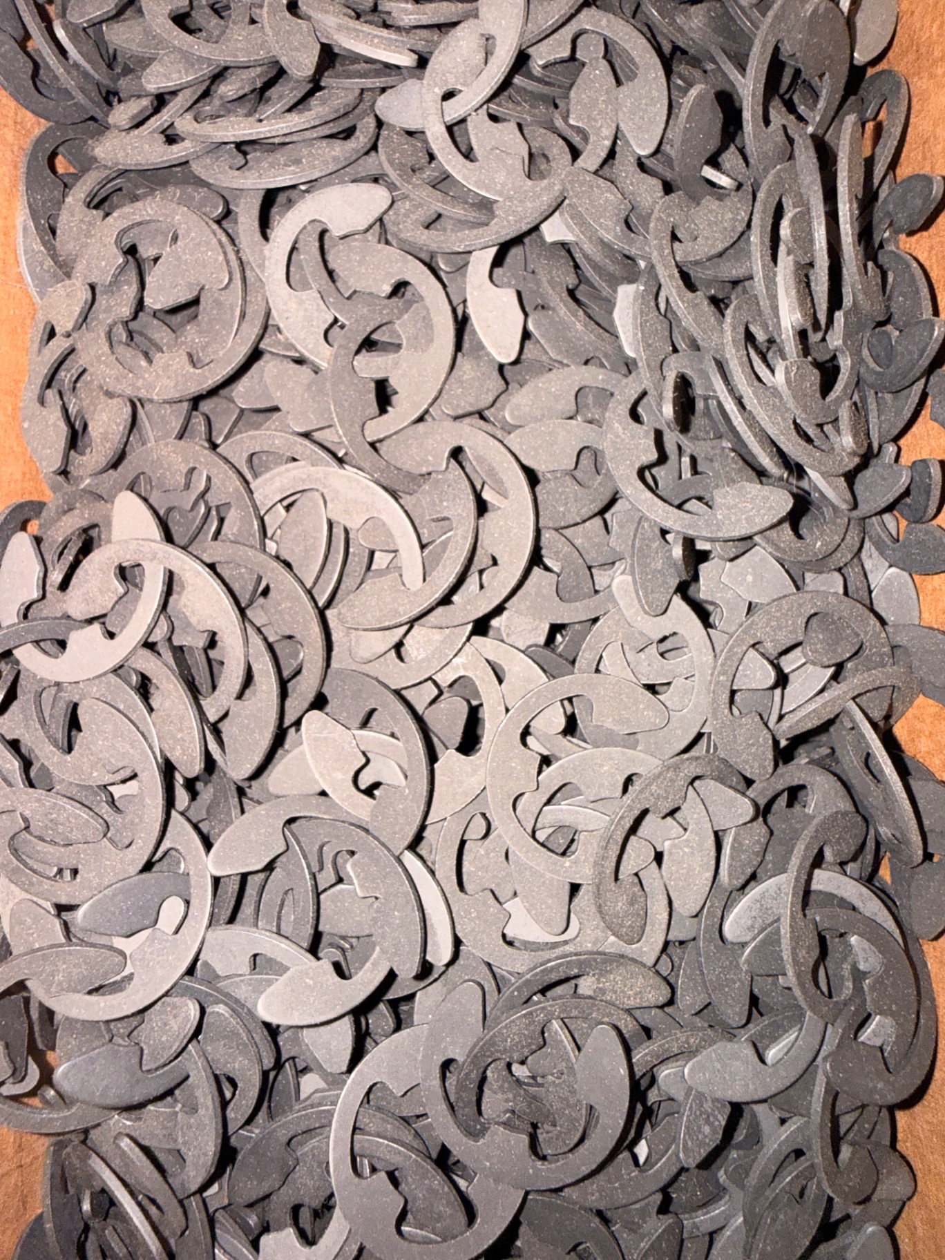 E-clips and retaining rings