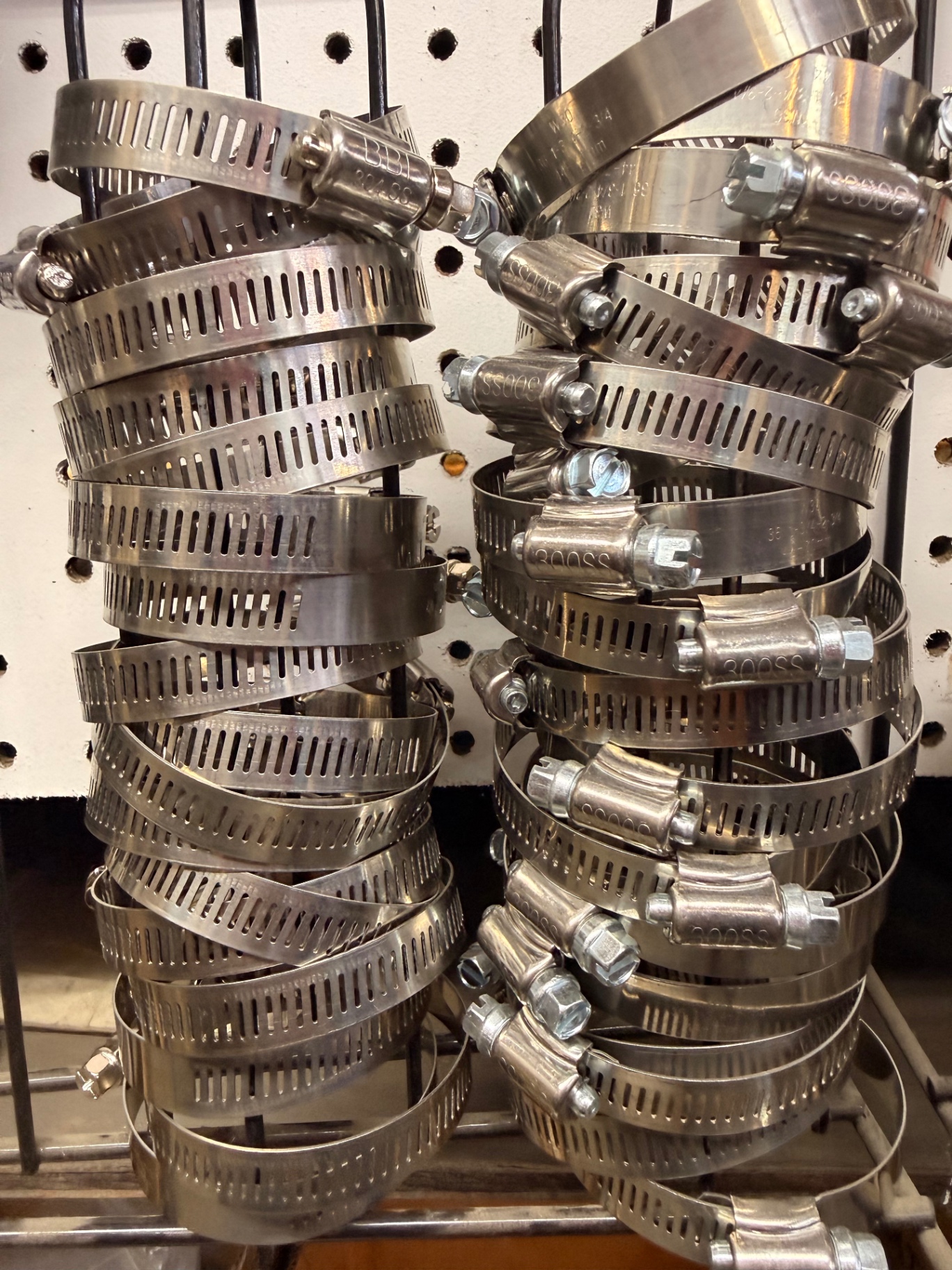 Stainless worm-gear hose clamps